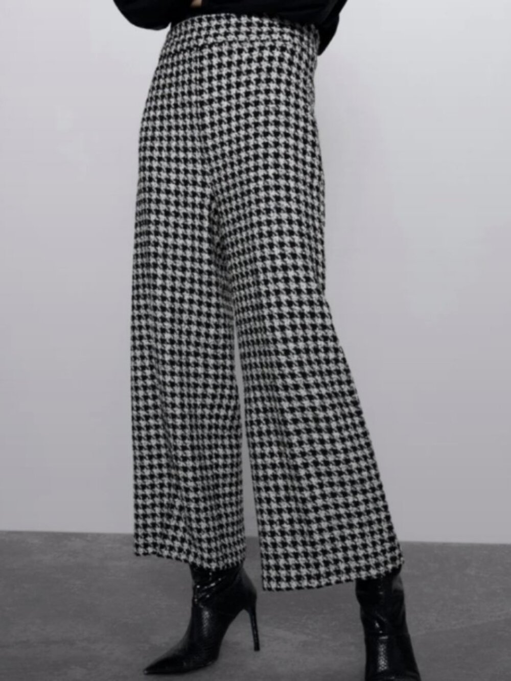 ZARA Black & White Houndstooth Cropped Wide Leg Pants